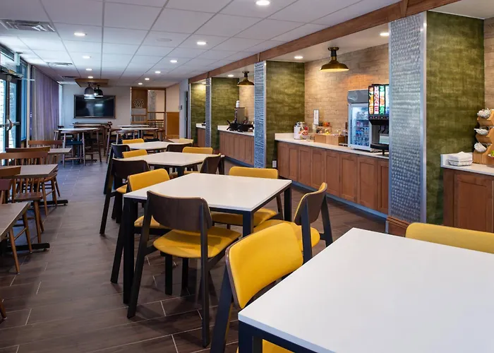 Fairfield Inn And Suites By Marriott Bakersfield Central