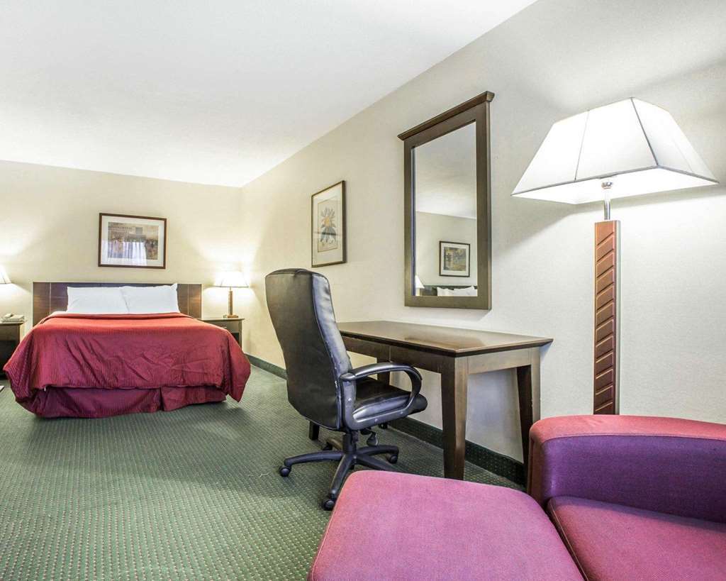 Fairfield And By Marriott Central Bakersfield